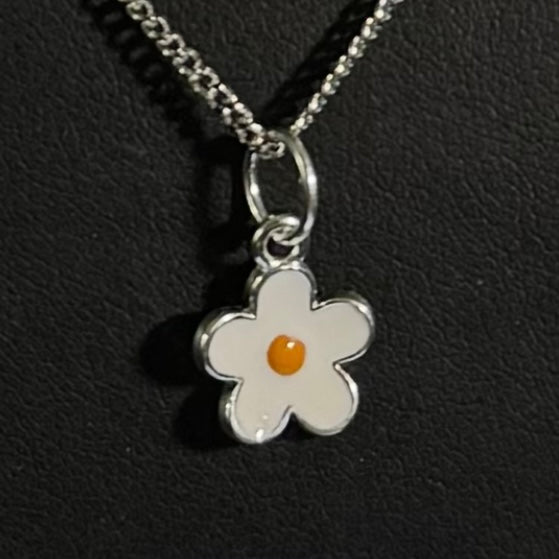 Flower Necklace🌸 (Sterling Silver)